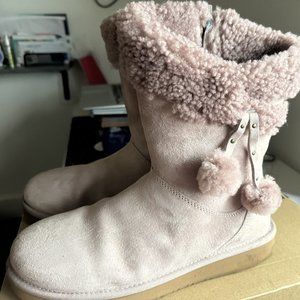 USED WOMENS SZ 9 DUSK PINK UGG PLUMDALE CUFF SHORT SUEDE SHEEPSKIN BOOTS 1102933